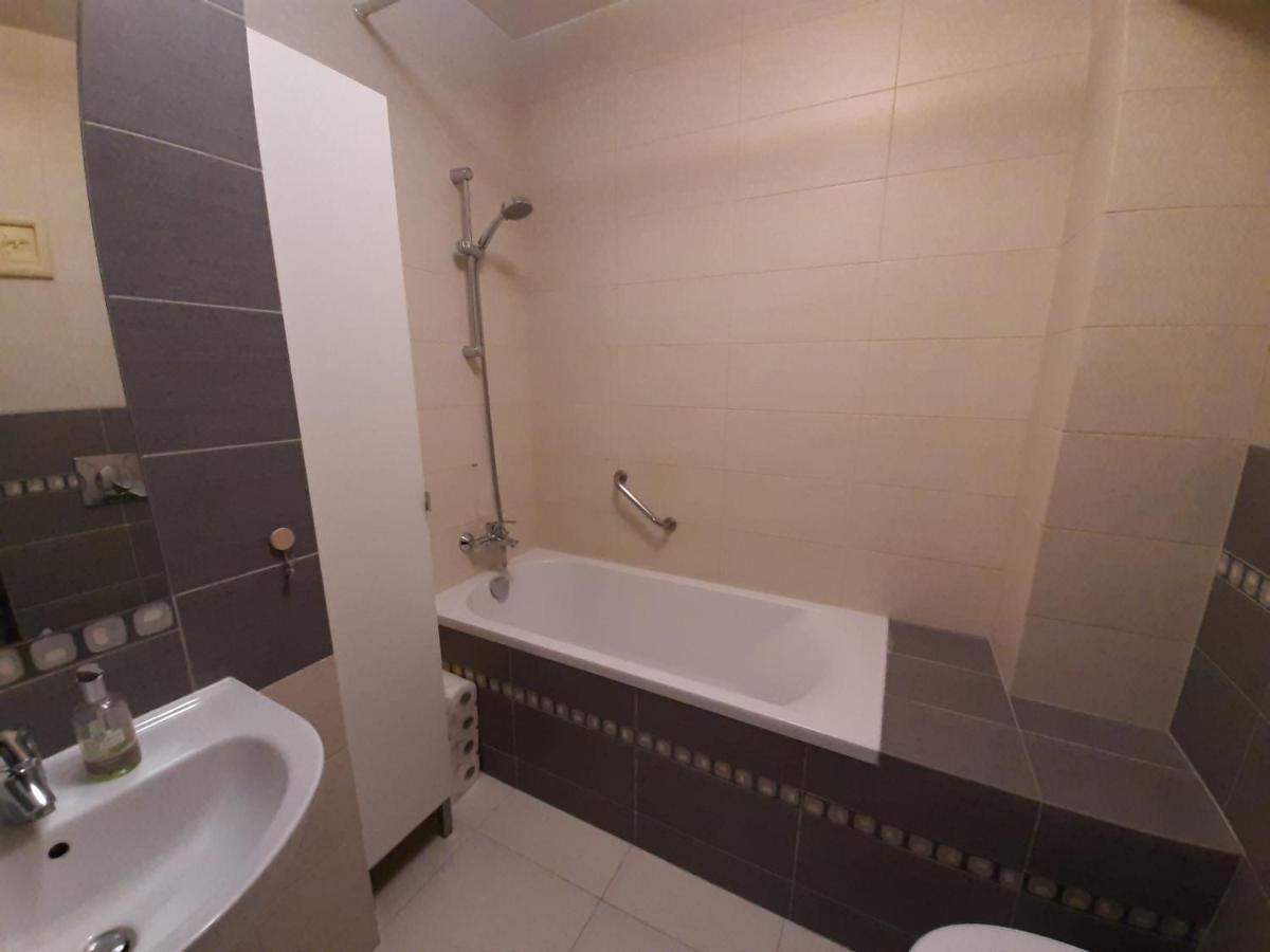 브로츠와프 Apartament Di Trevi - Klimatyzacja 아파트 외부 사진